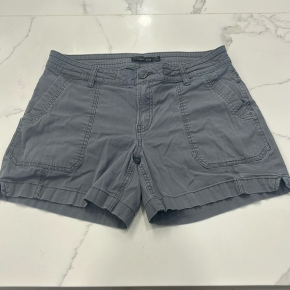 PrAna‎ Cotton Cargo Shorts. Size 8 - Picture 1 of 12